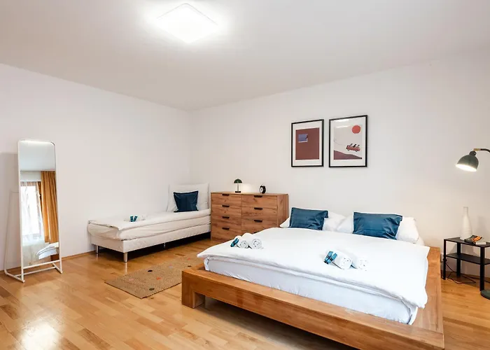 Apartment Bliss *